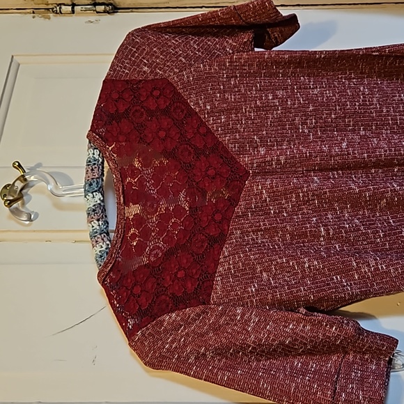 Three No Boundaries size XL ladies shirts in shades of red tee-shirt 3/4 sleeve - Picture 6 of 10